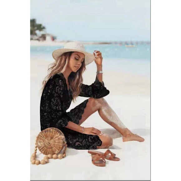 Abstract Pattern Lace Swimsuit Coverup Size Medium - Picture 3 of 7